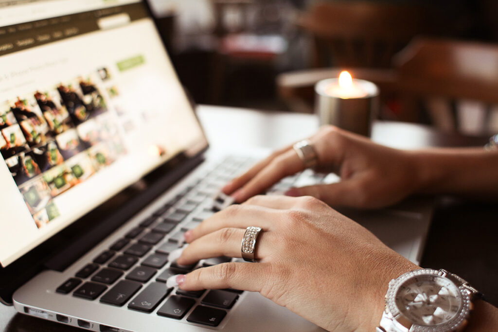 Browsing 1024x683